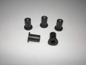 5st gummimutterstycke M4. Ducati