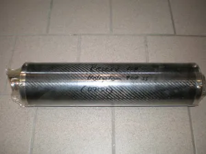 Ducati Mon/SS. Round carbonfiber silencer.